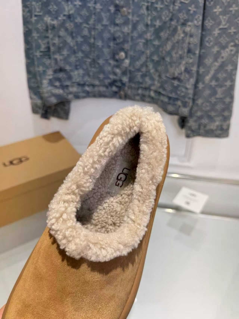 Ugg Flat Shoes